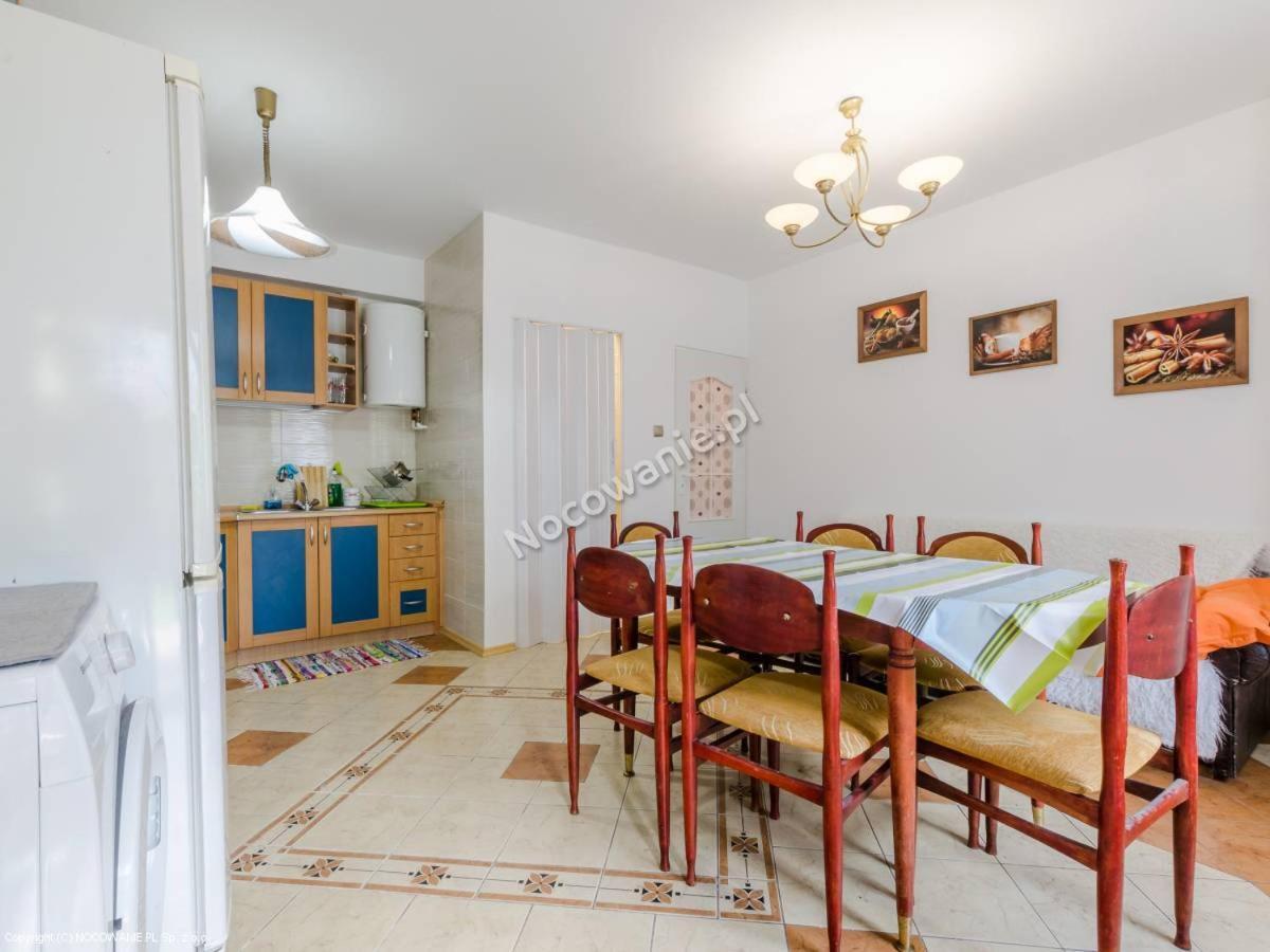 Domek Nad Kanalem Luczanskim Giżycko Exteriör bild